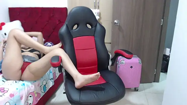 kayla k18 online show from December 20, 5:33 am