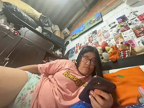 violeta 818 online show from May 6, 3:43 am