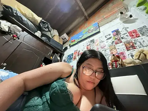 violeta 818 online show from May 10, 4:47 am