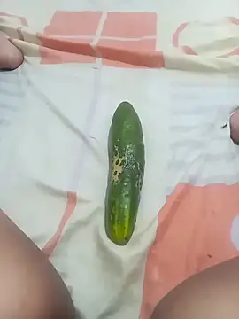 ambarlennoix online show from December 23, 8:51 am