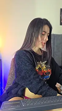 GabrielaMK online show from May 3, 10:40 am
