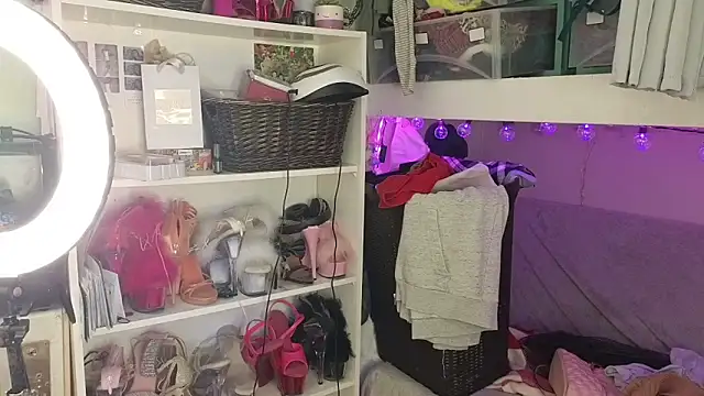 cunty tranny lydia online show from May 3, 8:12 pm
