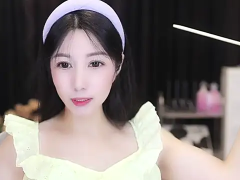 Nuyoah-77 online show from October 7, 4:44 pm