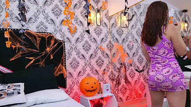 SaaraBrown online show from October 26, 3:24 am