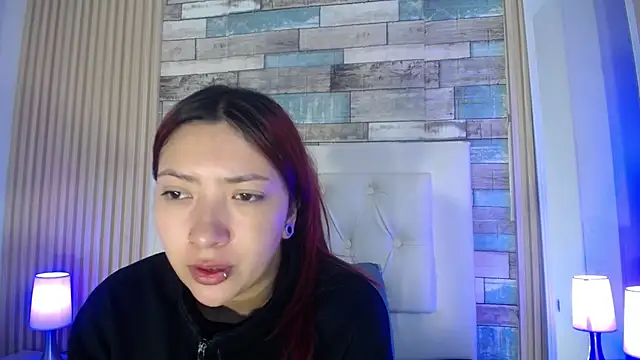 Mia Rinn online show from March 26, 12:51 pm