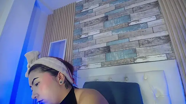 Mia Rinn online show from March 31, 1:22 pm