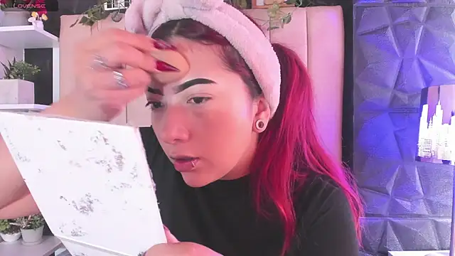 Mia Rinn online show from January 17, 2:24 pm