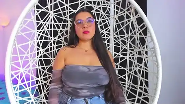 Alice Summer1 online show from April 9, 2:36 am