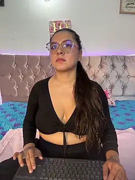 Alice Summer1 online show from March 30, 10:42 pm