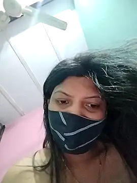 Hotty-Divya online show from April 6, 3:50 am