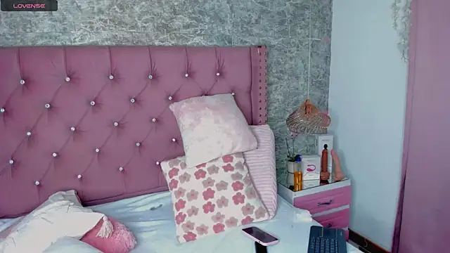 Mia Jansen online show from December 22, 2:20 pm