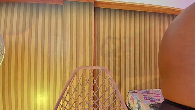 melody paris online show from December 19, 11:13 am