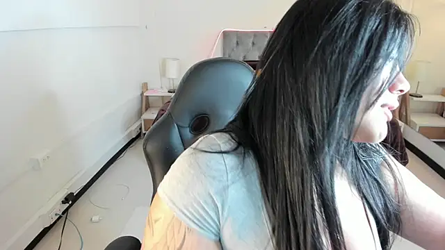  Dulcinea 1 online show from March 31, 11:43 am