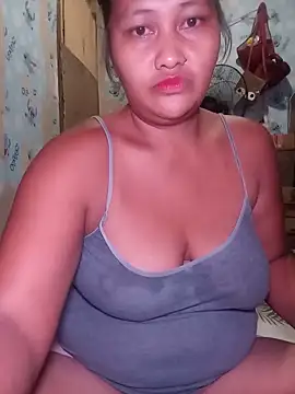 Sweetchuby1995 online show from May 26, 8:19 pm