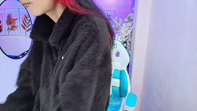 Dafne huges online show from October 6, 7:40 pm