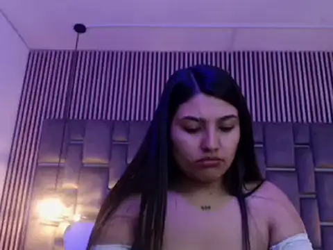SarahStones online show from July 6, 9:06 pm