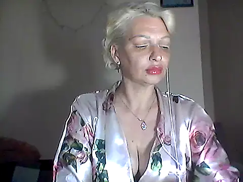 MaryJane441 online show from May 12, 8:15 pm