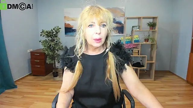 Anna Diax online show from May 10, 11:45 am