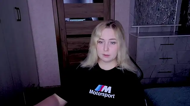 Kristy-Max online show from May 20, 8:17 pm