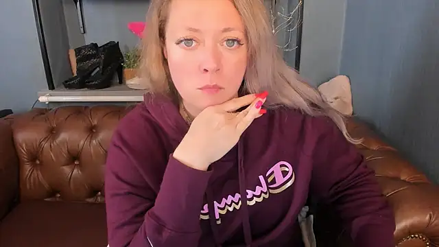 JessicaFoxie online show from June 24, 5:34 pm