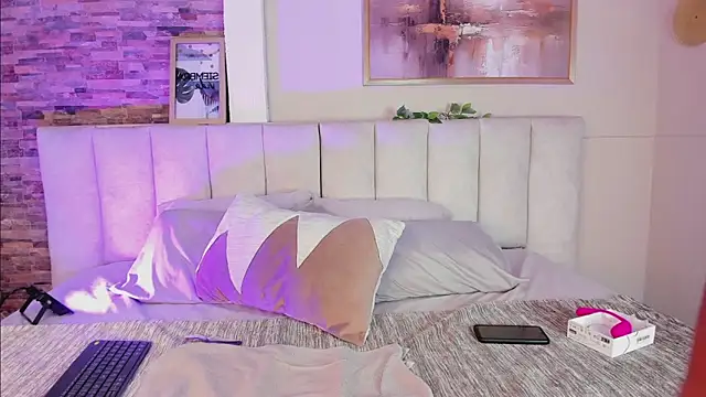 lyzzi smith01 online show from October 14, 7:38 pm