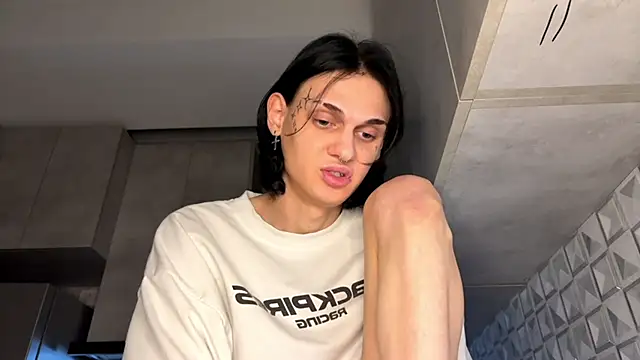 CHERLYBAY online show from February 10, 6:33 pm