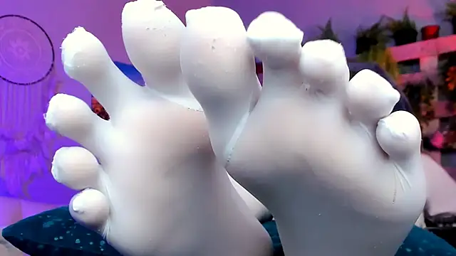 footfetish baby online show from May 25, 2:05 pm