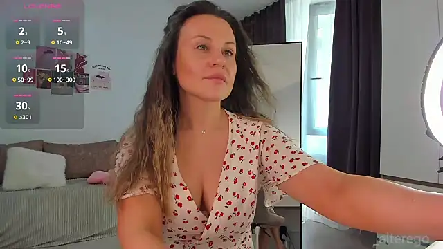  cometoseeme  online show from July 11, 11:43 am