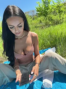 AmandaBby03 online show from April 26, 9:40 am