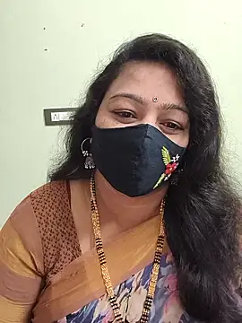 neelu-hoty online show from October 15, 3:36 pm