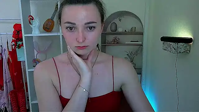  Barbie Kiss  online show from May 20, 5:54 pm