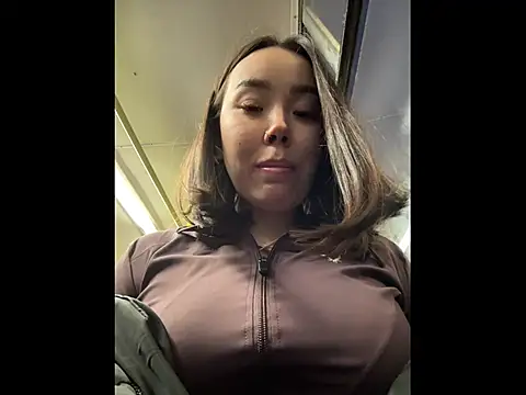 Asian Asami online show from October 5, 4:01 pm