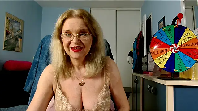 sexyjennyeu online show from October 14, 8:11 pm