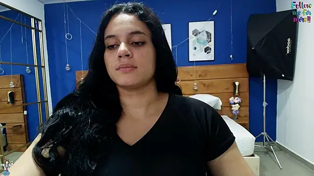 dahiana spark online show from November 10, 8:15 pm