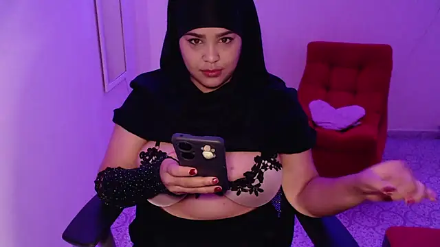 VenussTits97 online show from October 21, 8:35 pm