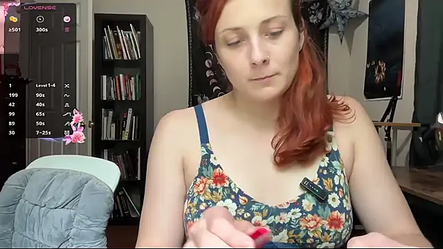 Aria Fields online show from May 22, 7:01 pm