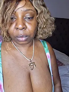 XXXLollipopsJuicy online show from November 15, 6:36 am