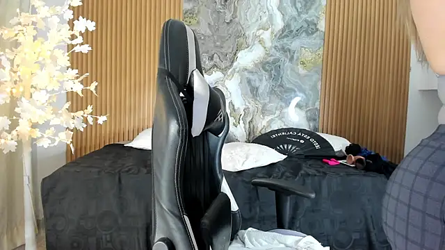 Danna topless online show from May 22, 12:25 pm