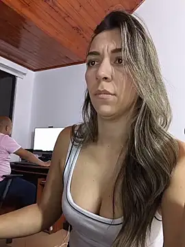 rachellboom online show from May 15, 10:45 pm
