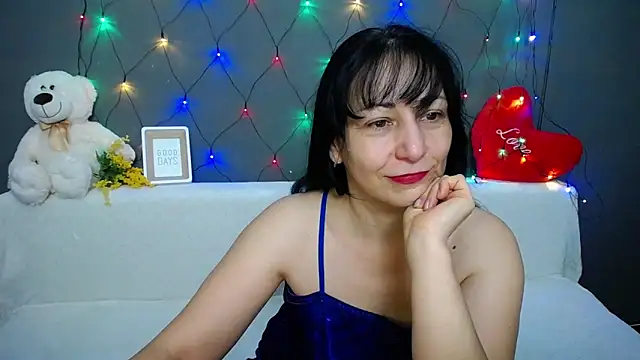 LiluGrants online show from February 4, 7:28 pm