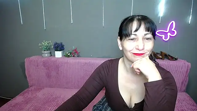 LiluGrants online show from May 17, 6:18 pm