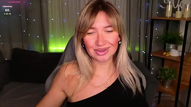 MilaBott online show from April 1, 8:06 pm