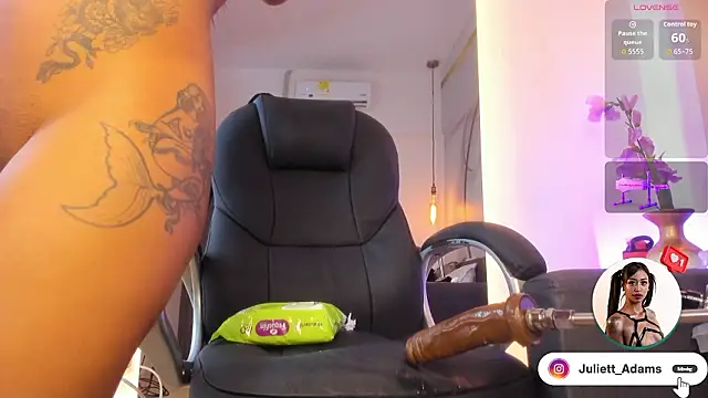 Juliett Adams  online show from February 19, 3:44 pm