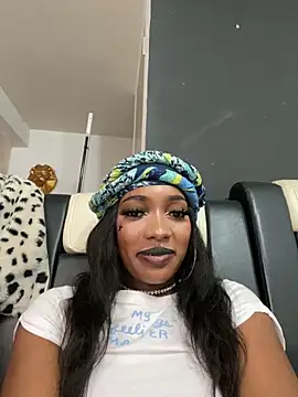 TIFFANYYSTAR online show from November 10, 2:56 pm