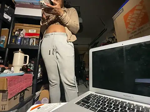 wynterheat online show from May 25, 2:05 pm