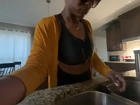 wynterheat online show from March 23, 12:17 am