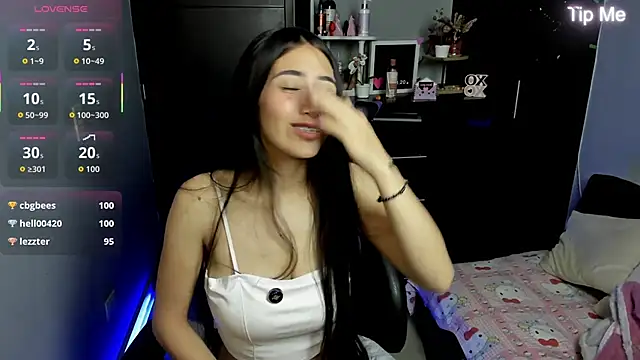 Emilytafur online show from May 18, 4:07 am