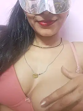 Nandinip2706 online show from May 26, 7:02 pm