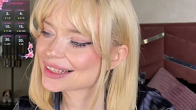 dollfromvenus online show from October 6, 3:18 pm