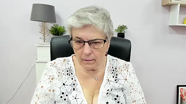 IrisDream online show from July 2, 6:08 am
